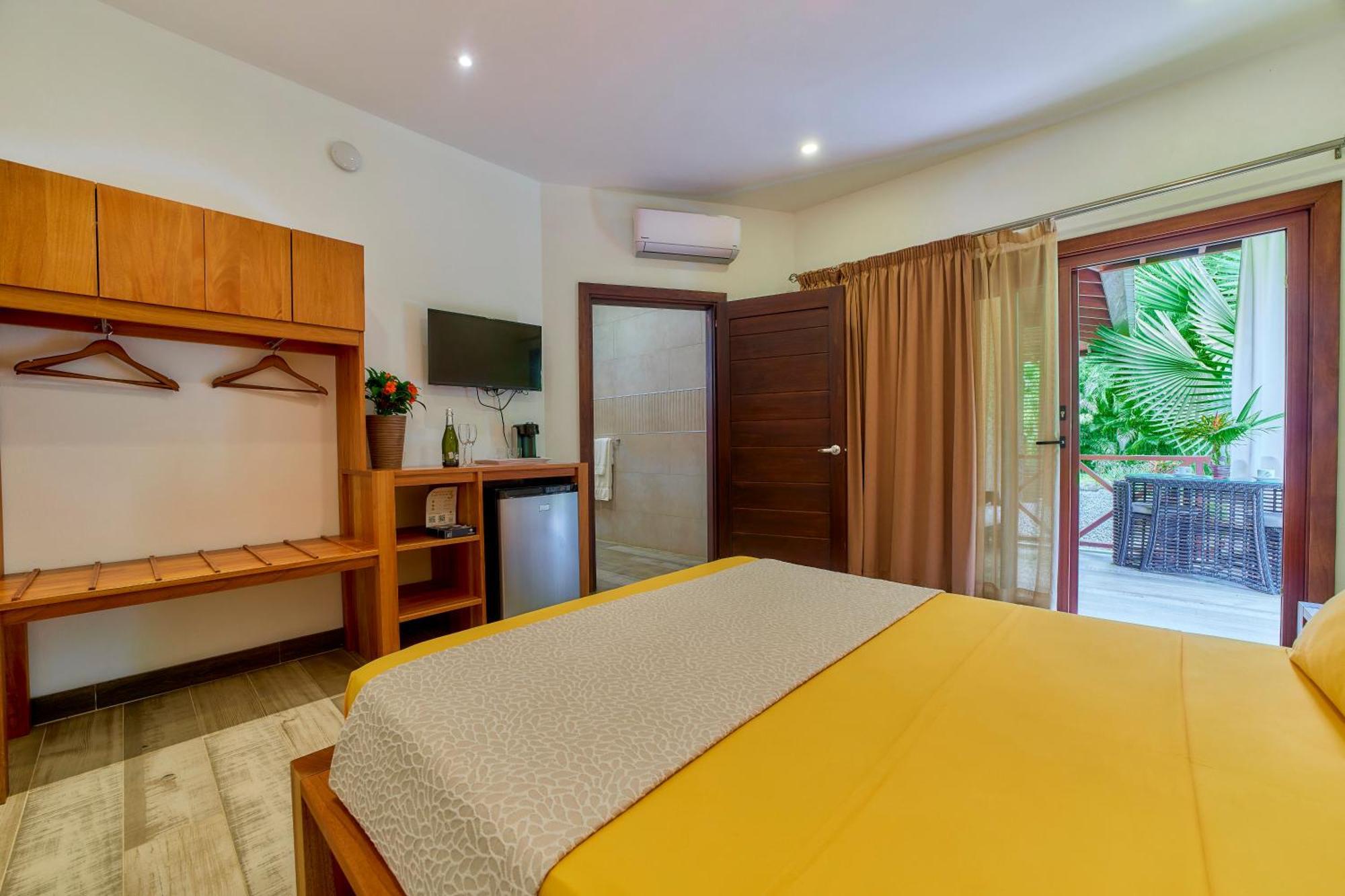 Oasi Apartment Cahuita Bagian luar foto