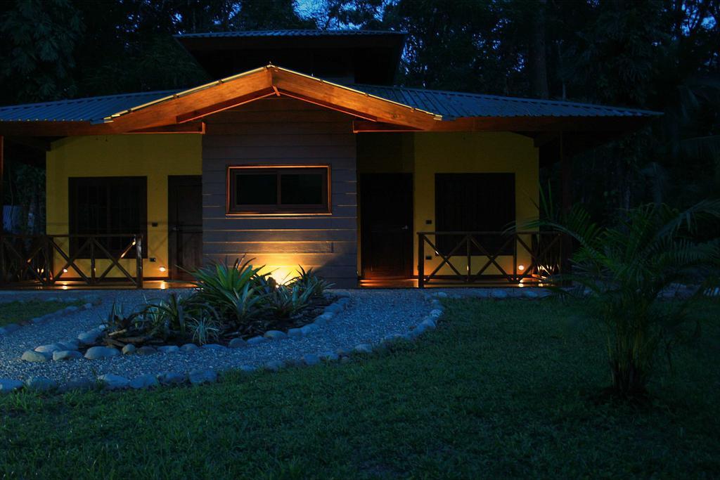 Oasi Apartment Cahuita Bagian luar foto